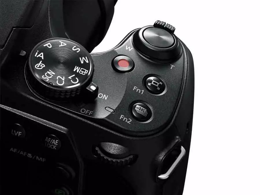 Panasonic DC-FZ82D